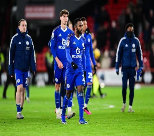 唏嘘前英超冠军被罚扣6分！或2年连降两级近4轮0胜+逼近降级区