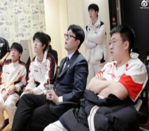 WBG击败iG，WBG常规赛战绩55，吧友们如何评价WBG表现