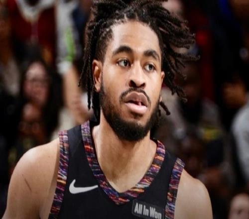 场均16分被直接裁掉！沉迷单打，托马斯丢掉工作！