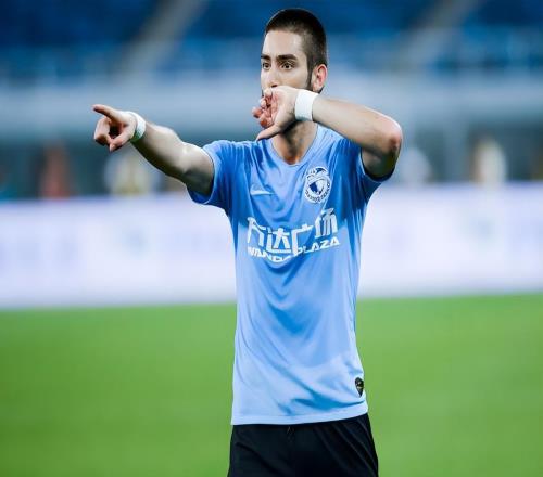 喜讯！大连英博外援补强又有新大鱼，已报价150万欧求购心仪之人