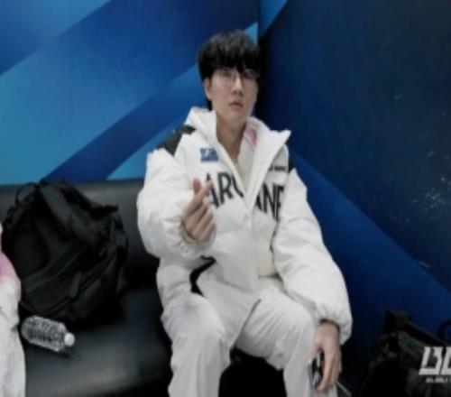 BLG发布对阵AL赛前视频：年前收官之战，倾尽全力！