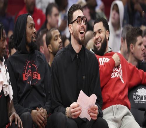 火箭2连败，申京7分不忘全明星！遭KD乌度卡怒批后坦言想念范乔丹