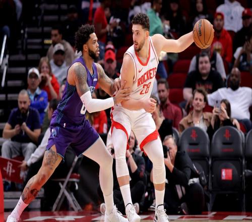 当火箭主场也不再坚固，杜兰特终于破防，乌度卡正式表态