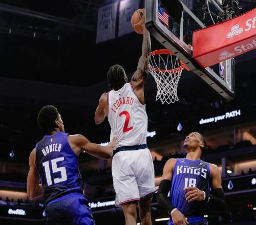 狂送11连败！真该解散了，伦纳德轰31+9+7，但你也该离开快船了