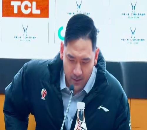 广厦淘汰吉林发布会！塔克大谈求胜欲，钟诚不满关键球直指疲惫！