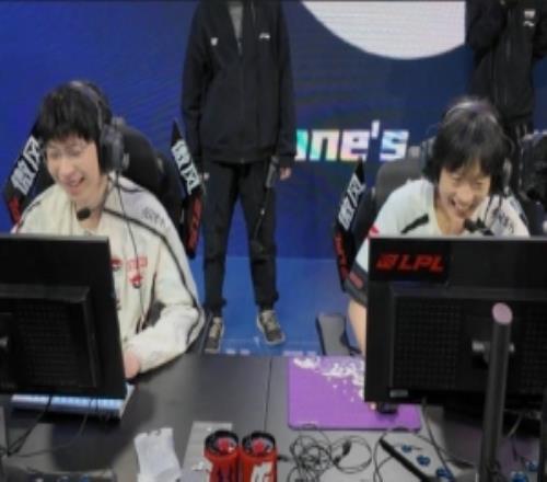 AL发布对阵WBG赛场VLOGshanks邀战Hope：我倒看看你到底好不好打