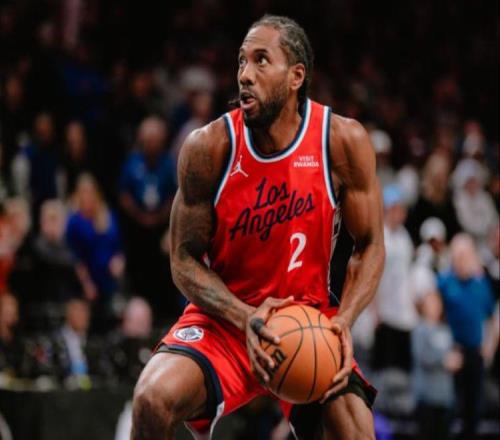 快船爆冷！小卡41+8创纪录，华子23+4毫无借口，兰德尔两人起冲突