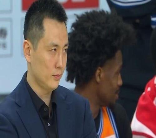 卢伟：我们非常认真对待CBA杯赛，决赛肯定会全力以赴争取胜利