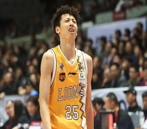 拿600万，2战13中3！“CBA库里”今夏与广厦和平分手已成定局