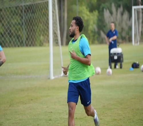 年少时与姆巴佩做过室友！新援贝维斯：期待与武汉三镇一起成功