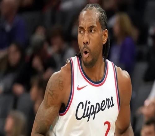 伦纳德被打无语了！火箭只需包夹他就能取胜，队友失准后纯废！