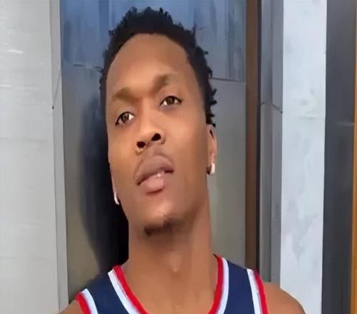 快船95102不敌火箭球员评价：柯林斯优秀，2人及格，6人低迷