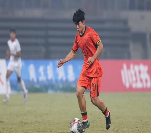 苗原：邝兆镭加盟青岛海牛，春节左右官宣