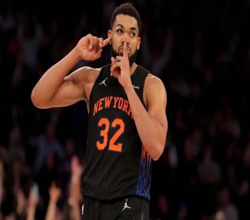 关键先生，尼克斯队的卡尔安东尼唐斯关键罚球将比赛拖入加时