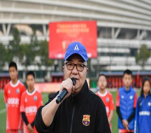 董路官宣！16岁国足天才，邝兆镭结束留洋，除夕加盟中超球队