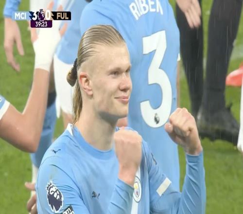 107球追平斯科尔斯，哈兰德升至英超历史射手榜第31位