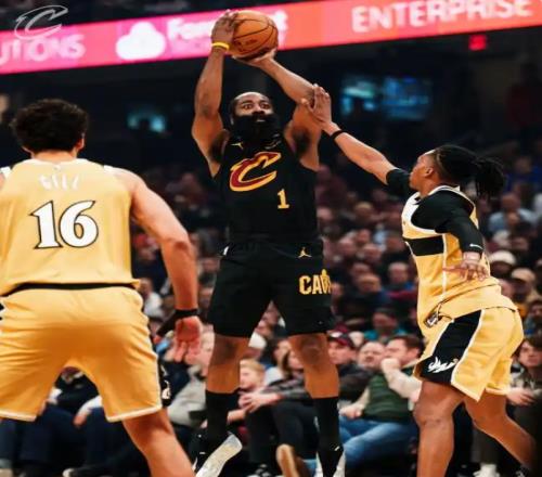 狂轰15连胜！骑士三杀奇才，哈登6失误，奇兵9记三分创NBA第2神迹