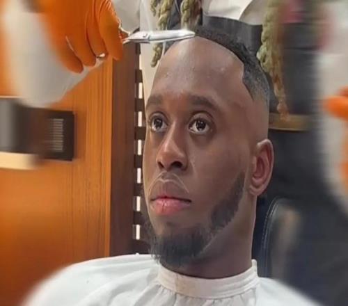 杀人诛心，西汉姆战平曼联后发了自己队员们理发的视频