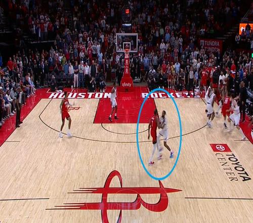 美媒解析火箭错失绝杀细节：KD摆脱小卡防守却被小琼斯补防堵死