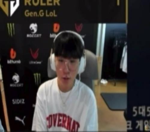 都怪排位Ruler控诉小花生Lehends半夜去自己房间不让自己睡觉