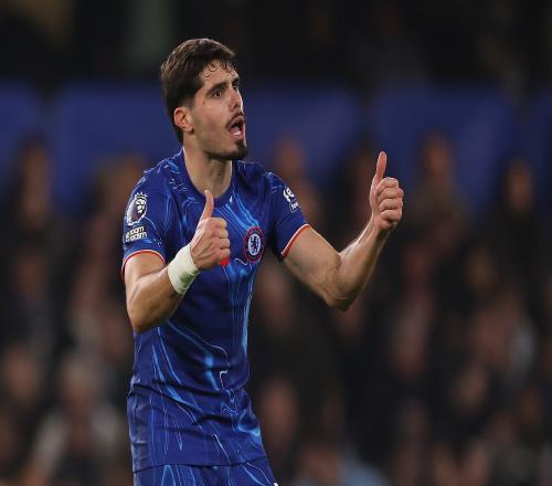 罗塞尼尔称内托是顶尖边锋，但库库雷利亚的伤停情况尚未确认_英超直播