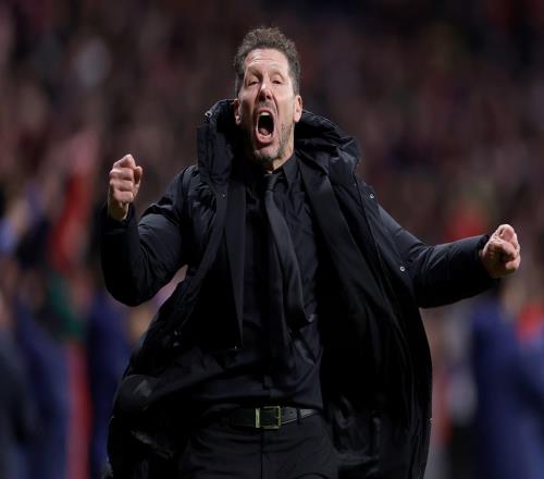 曝马竞打进3球后，西蒙尼对亚马尔比手势嘲讽，球迷：搞心态高手