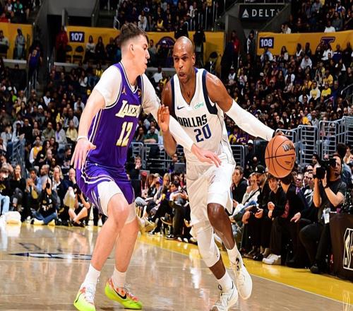 状态真是大不如前了！独行侠锋线新援简直是被湖人各种针对