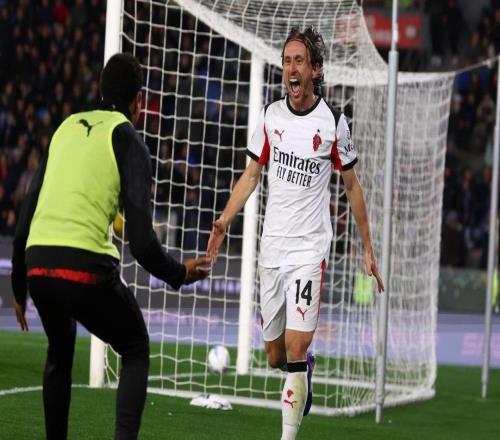 米兰本赛季意甲24轮已拿到53分，追平队史第二高战绩