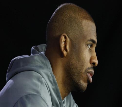 保罗职业生涯常规赛场均16.8分9.2助，季后赛20分8.3助