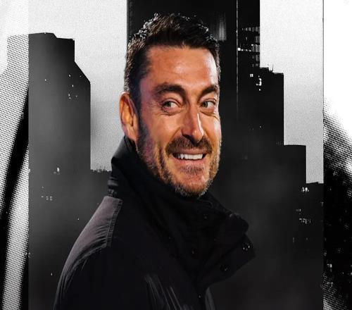 法兰克福新帅里埃拉以人为本向德甲叩关的足坛追梦人