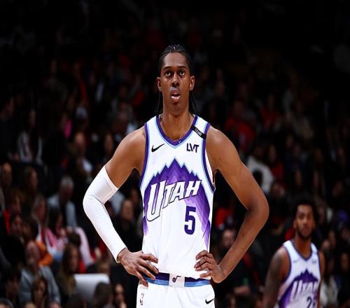 确实比上赛季进步了一些，但爵士锋线新星的进步幅度实在是太慢了