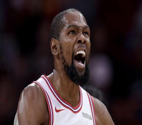 杜兰特：多打比赛比独自锻炼要好，我年轻时候天天打野球