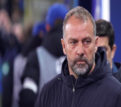 世体预测巴萨对阵赫罗纳首发阵容佩德里缺席拉菲伤愈巴萨需调整心态以应对挑战_西甲直播