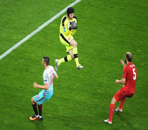 外媒评选英超历史最佳阵容！利物浦只有一人入围这真的合理吗