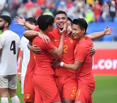 意外！他曾是南美豪门王牌新星，如今却是国足最没存在感的归化