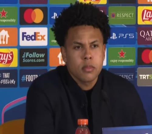 麦肯尼表示无论踢哪个位置都会全力以赴即使是门将经纪人负责续约事宜_意甲直播