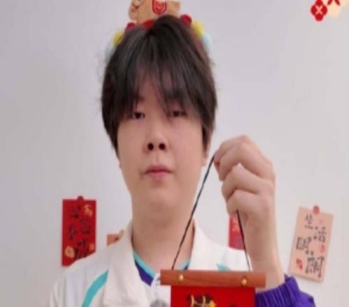 UP辅助xiaoxia新年祝福:祝大家工作顺利,前程似锦,步步高升