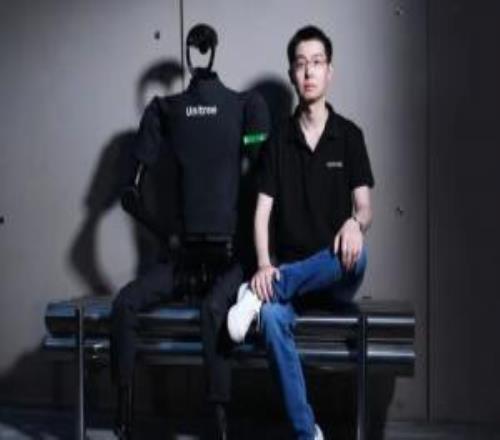 宇树科技创始人：2026春晚《武BOT》的高协同集群控制技术是全球首秀