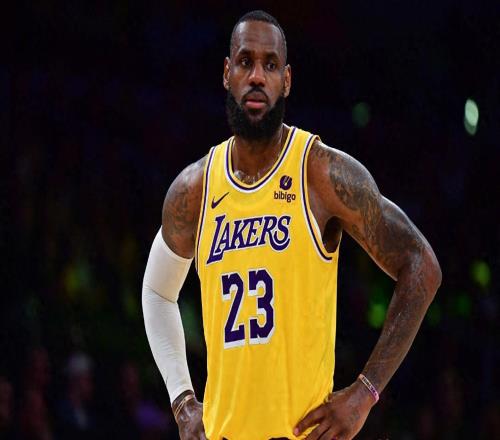 湖人消息：老詹令人钦佩，东契奇认同湖管决策，小里新合同曝光