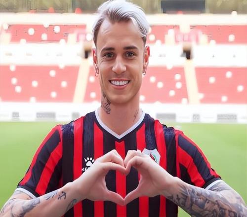 谢文能专访中发声做出重要决定，直言有两个目标要完成，引发热议