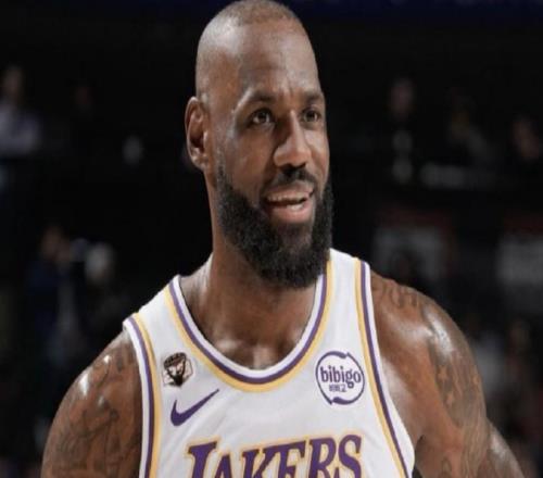 记者：如果詹姆斯愿意大幅降薪，今夏他有99%可能性与骑士签约