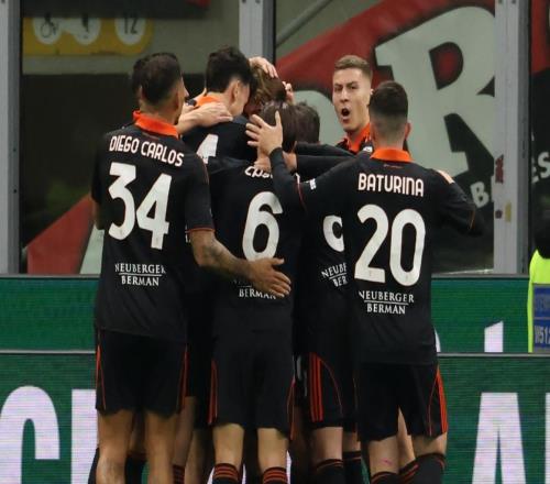 门将低级失误！米兰翻车丢分，被国米甩开7分，争冠形势恶化