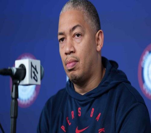 阵容升级,快船队签下期待已久的球员,填补了第15个阵容空缺