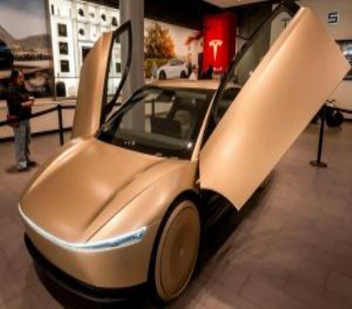 马斯克翻车特斯拉无人出租运营8个月可用率仅19%