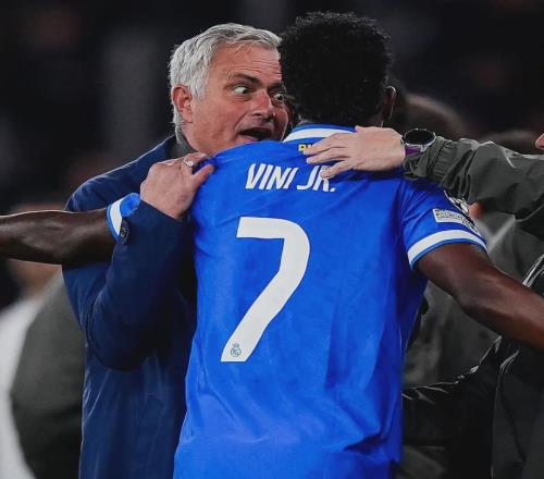 穆里尼奥:总是维尼修斯出事肯定有问题!巴萨将和曼联谈判拉师傅