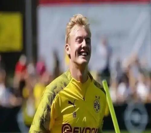 沃夫预感兵工厂会出售哈弗茨，布兰特可以投靠埃迪豪