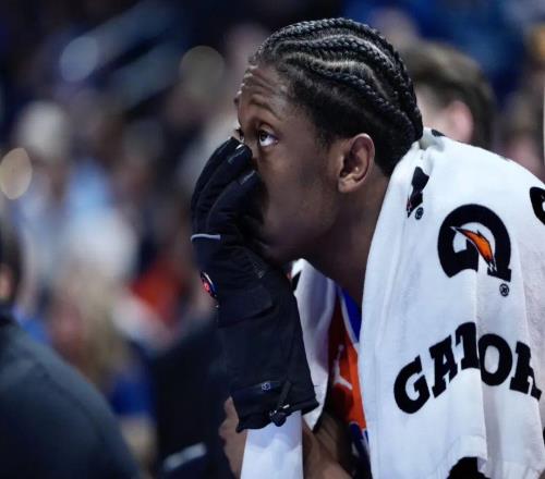 腿筋二次拉伤！杰威下滑，5年2.4亿成负担