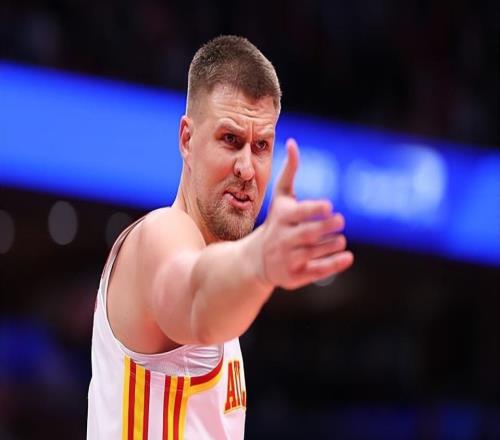 史蒂夫科尔：波尔津吉斯很容易就能融入勇士体系，他不需要改变