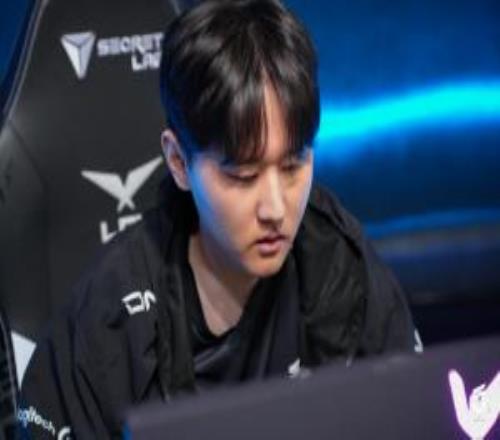 DNS晋级败者组第二轮将交手DK谁赢就奖励一个T1！