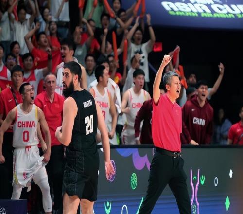 男篮世预赛冲2连胜！郭士强率队除夕疯狂苦练，还有7人要被淘汰